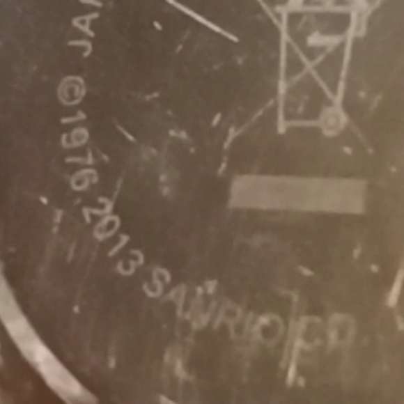 Hello Kitty “PINK CRYSTAL,  MOP FACE Watch” - Picture 6 of 6